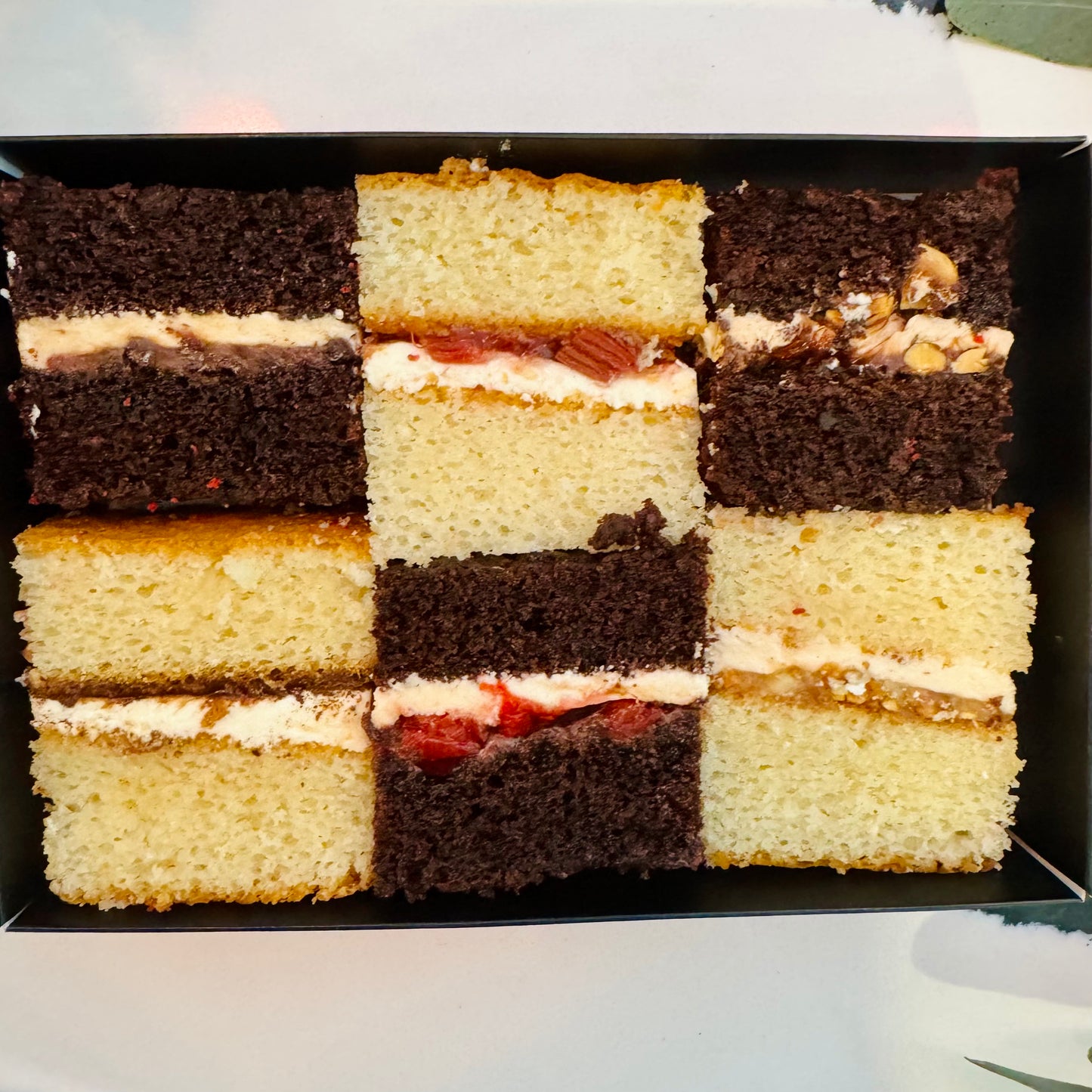 The Wedding Cake Tasting Box