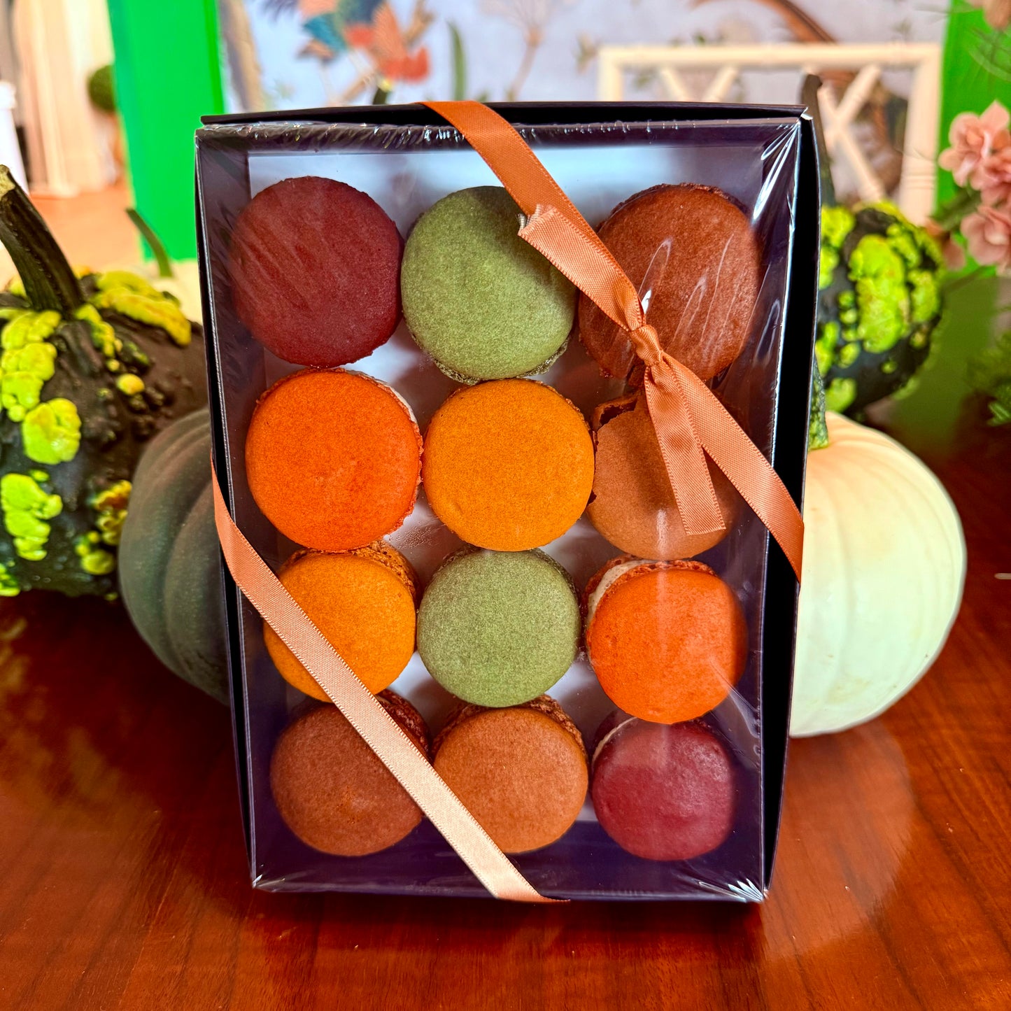 Seasonal Macarons & Cake Truffles (Limited Edition)
