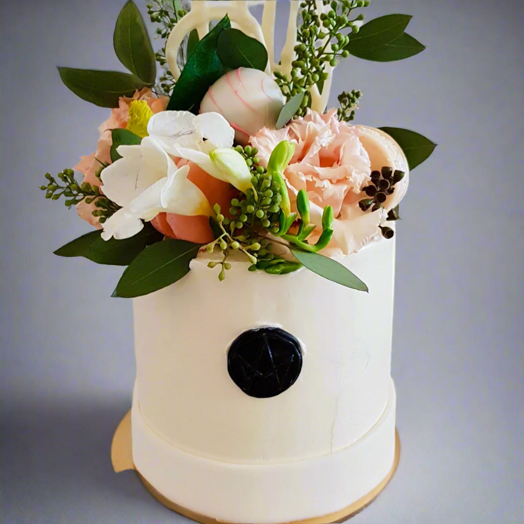 Bouquet Vibes Cake