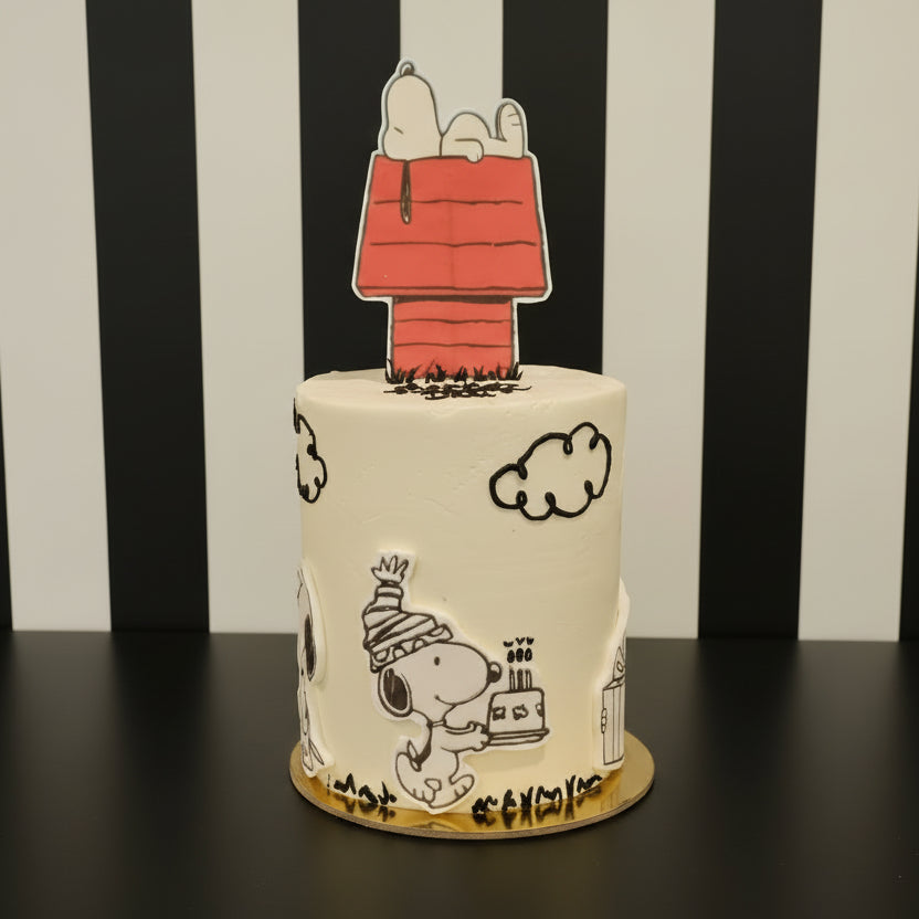 Sleepy Snoopy Cake