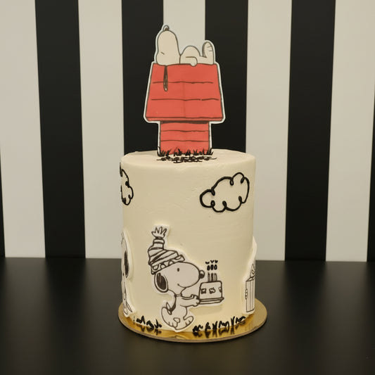 Sleepy Snoopy Cake