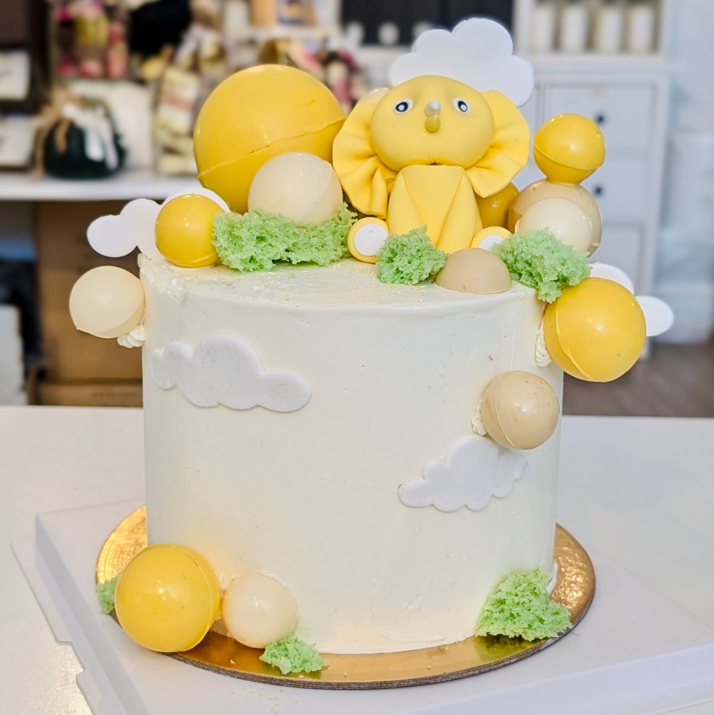 Daring Dino Cakes