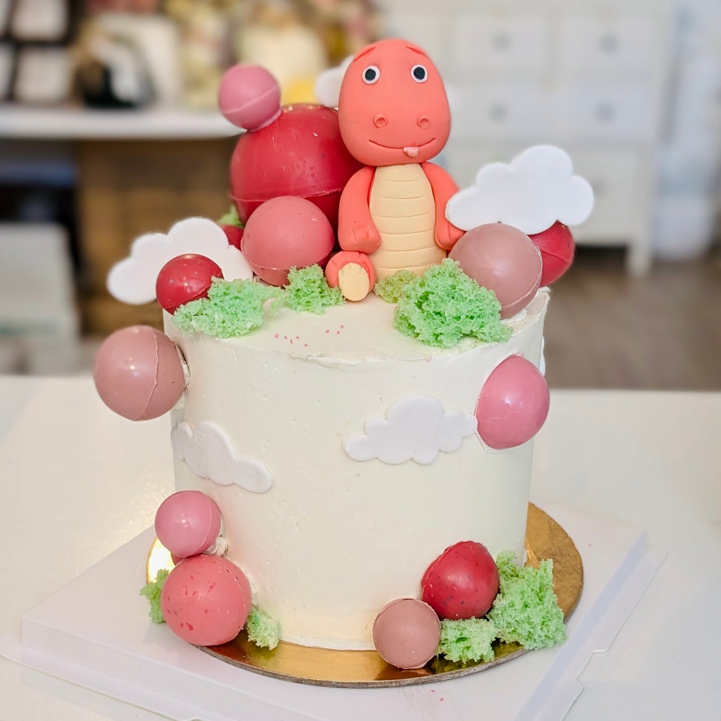 Daring Dino Cakes