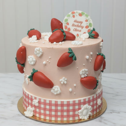 Strawberries & Dreams Cake