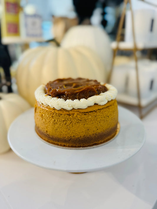 Pumpkin cheesecake with dolce de leche