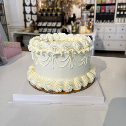 Vintage Round Cake