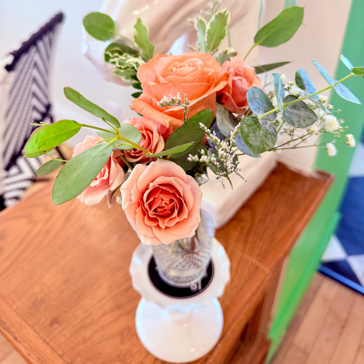 Magnificent Mini Vase Bouquet