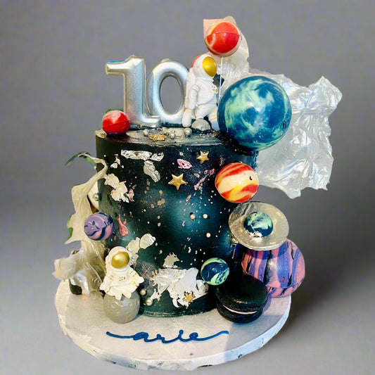 Astronaut & The Galaxy Cake