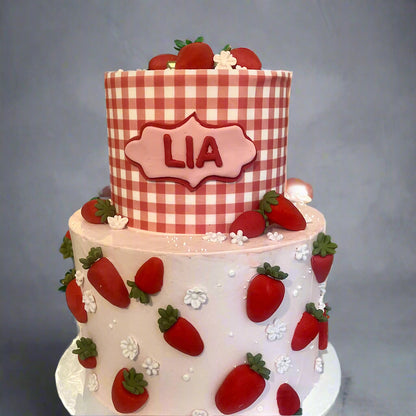 Strawberries & Dreams Cake